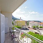 Gostinjska kuća Sea View 3*