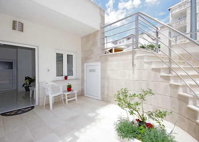 Sea View בית הארחה מאקרסקה