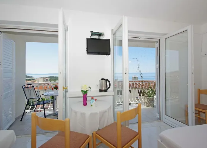 בית הארחה Sea View מאקרסקה