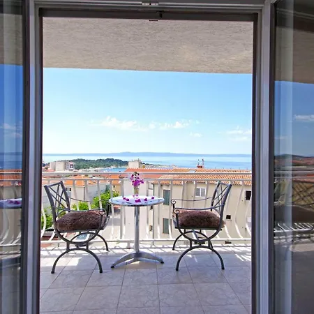 Sea View 3*